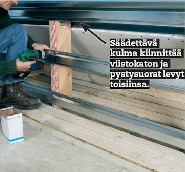 Käyttöullakko: Teräsprofiilien ruuvaaminen keskellä oleviin tolppiin ja lattianrajaan Käyttöullakko: Ruuvaa teräsprofiilit myös keskelle oleviin tolppiin ja lattianrajaan